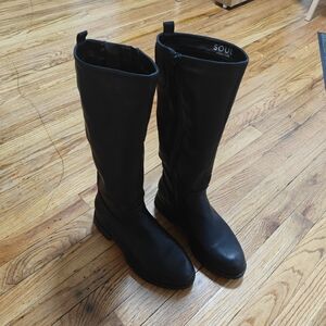 Women's Black Knee-High Boots